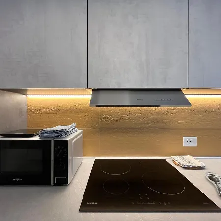 Adelasia Al Corso * ألاسيو